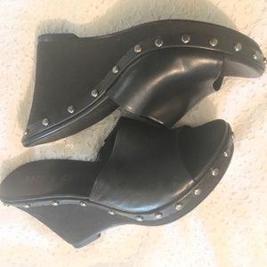 Ann Klein Black Size 8 Wedge